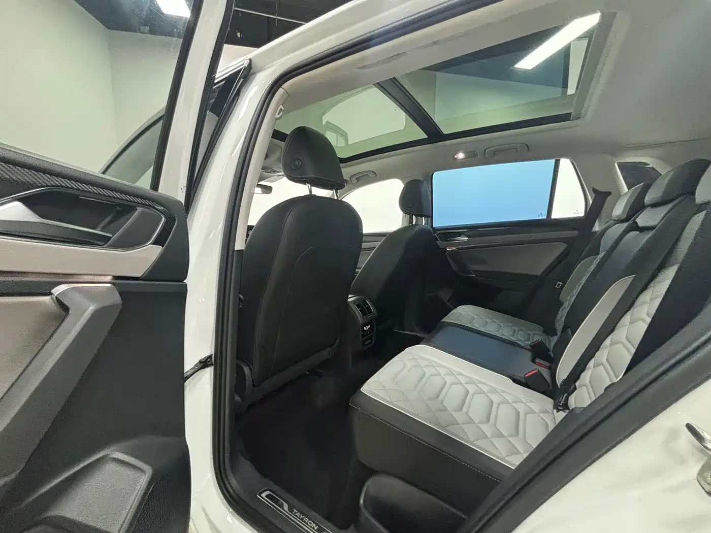 Фото 9 - Volkswagen Tayron