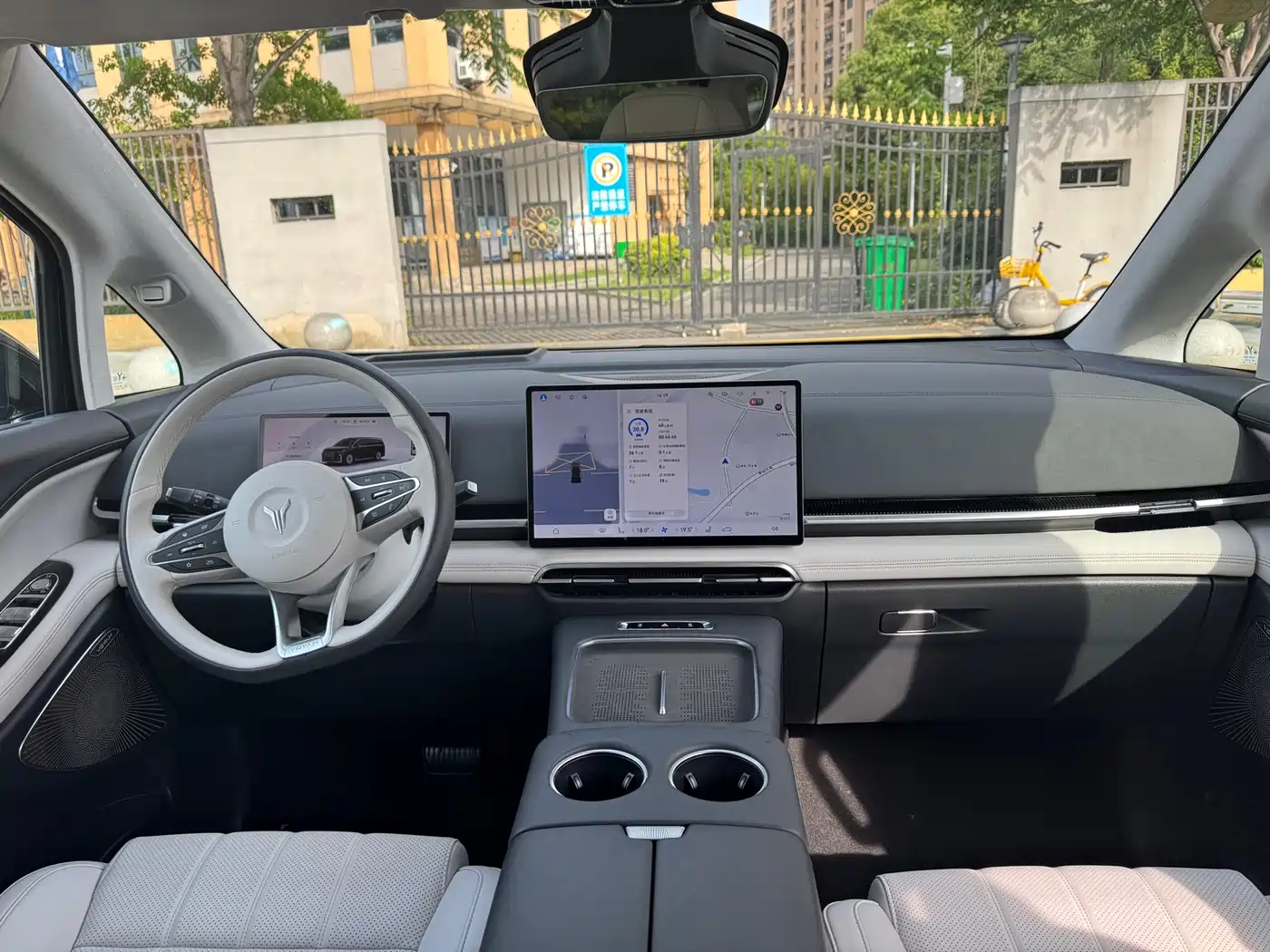 Voyah Auto Voyah Dreamer 2025 PHEV AWD Flagship Qian Kun Edition фото 10