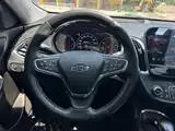 Photo 15 - Chevrolet Malibu XL
