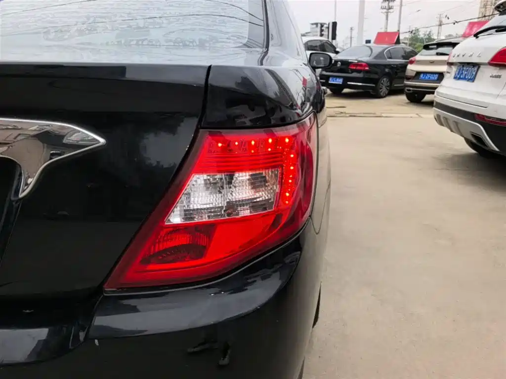 BYD F3 2015 Energy-saving Edition 1.5L Manual Luxury фото 8
