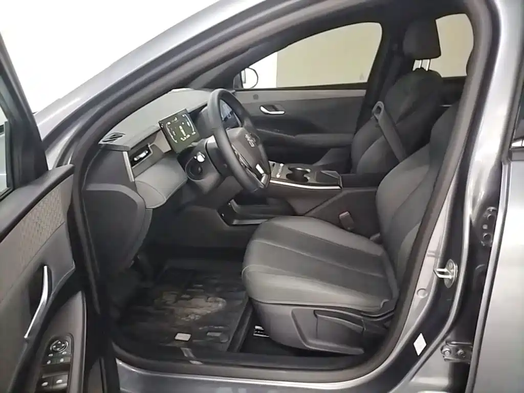 BYD Qin PLUS 2026 2026 DM-i Smart Edition 128KM Progressive