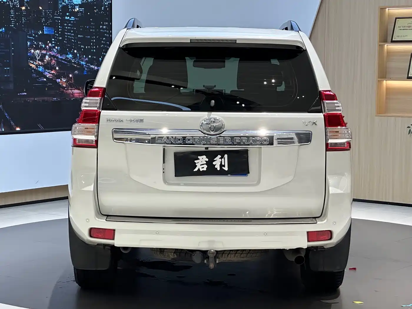 Toyota Prado 2016 3.5L Auto VX NAVI фото 4