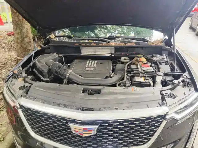 Cadillac XT6 2022 2.0T 6-Seater 4WD Luxury Edition — фото 3