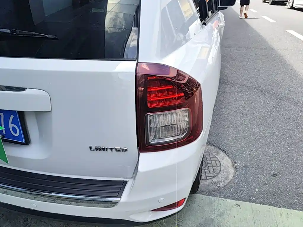 Jeep Compass (Import) 2016 2014 Facelift 2.0L 2WD Elite Edition