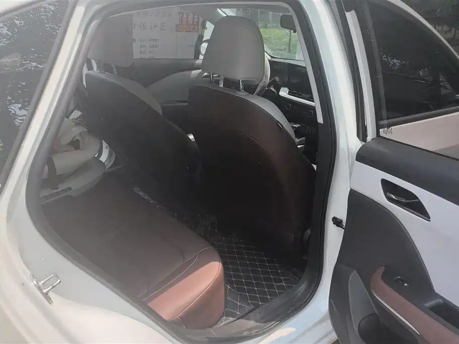 Chevrolet Monza 2023 1.5L Dual-Clutch Enjoyment Edition фото 11
