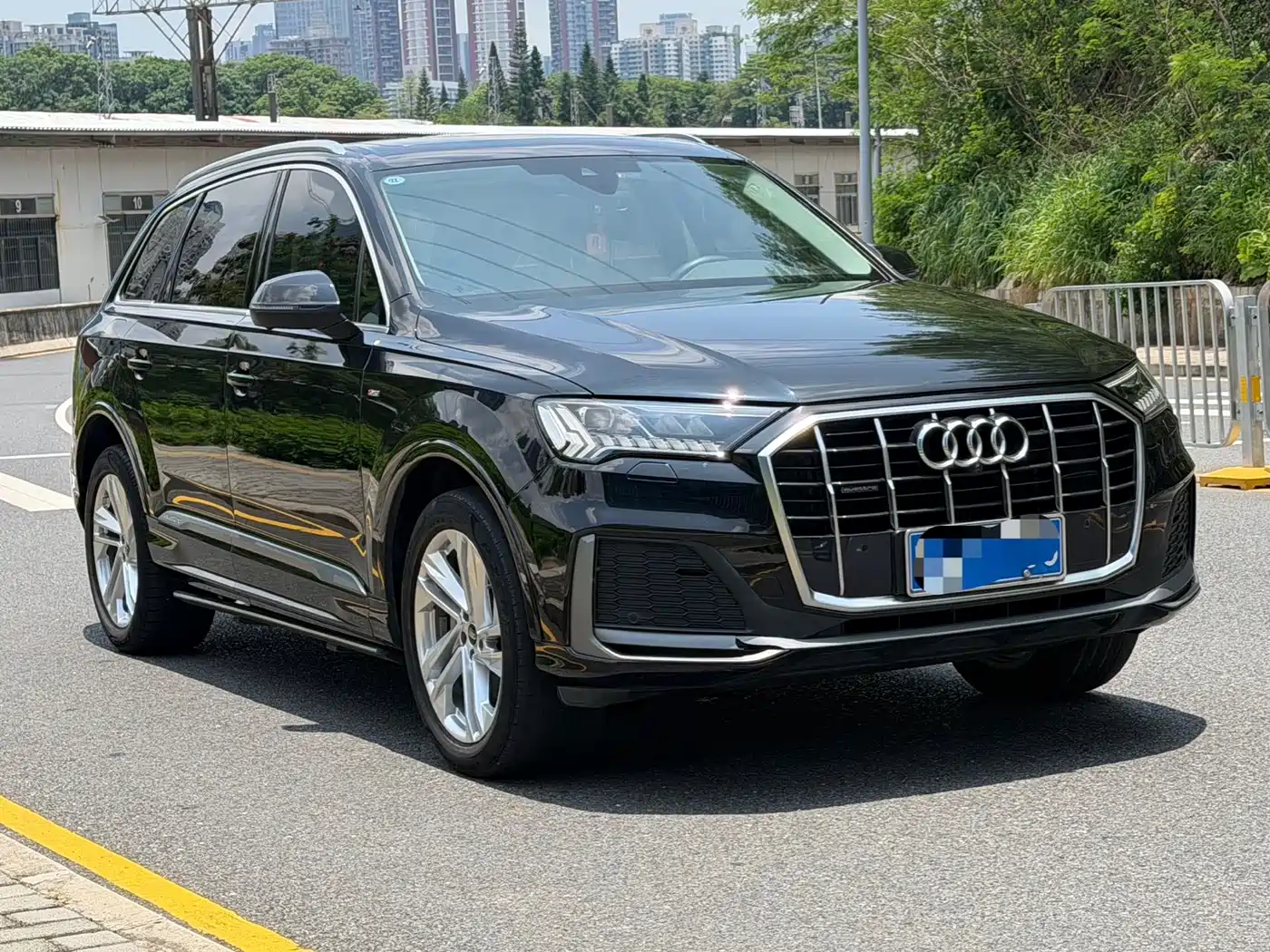AUDI Q7