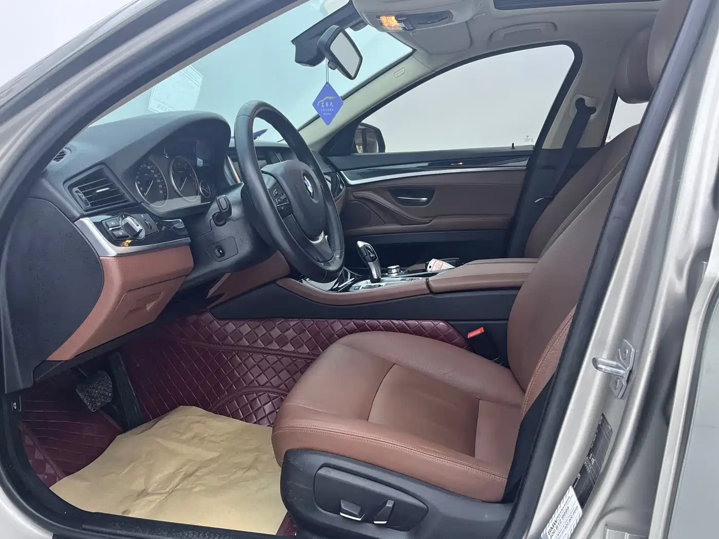 BMW 5 Series 2017 520Li Classic Edition фото 13