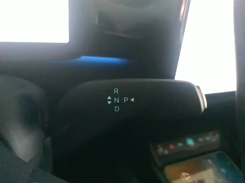 BYD Dolphin 2025 Smart Drive Edition 410km Fashion Version фото 14