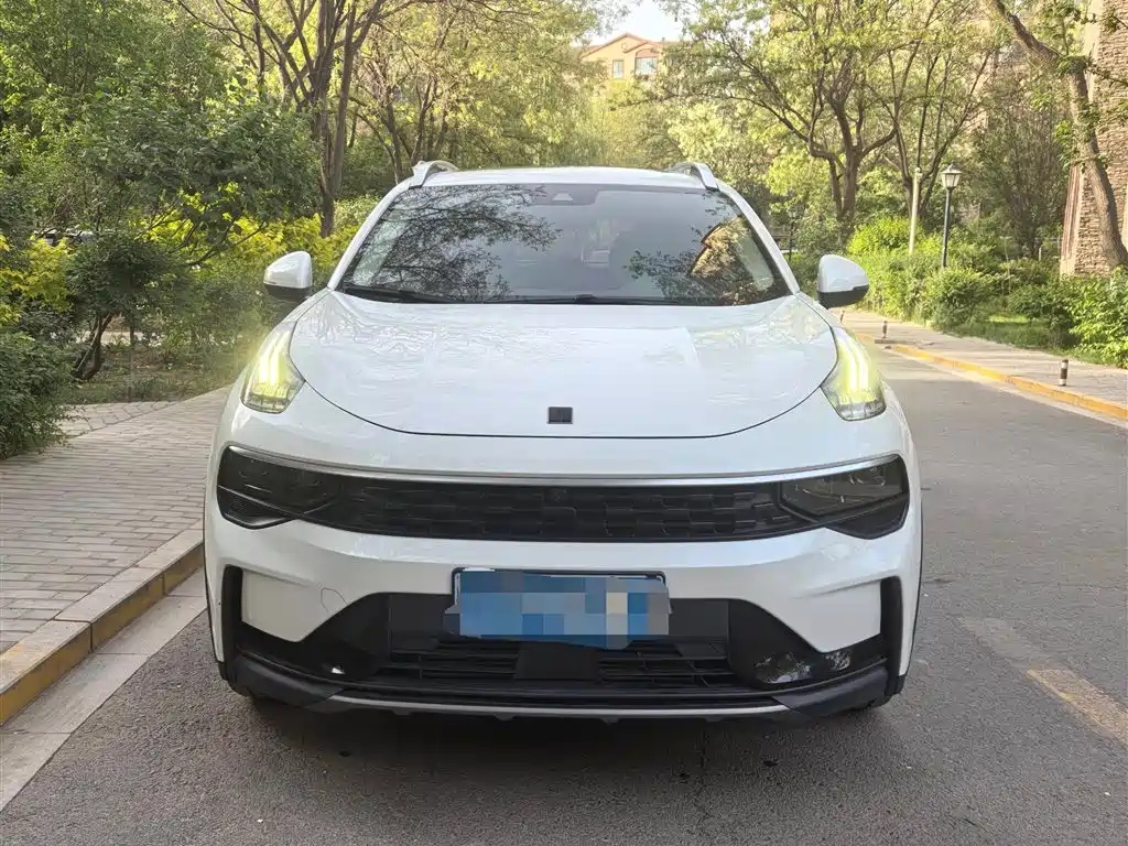 Lynk & Co 01 2021 2.0TD 2WD Pro фото 2