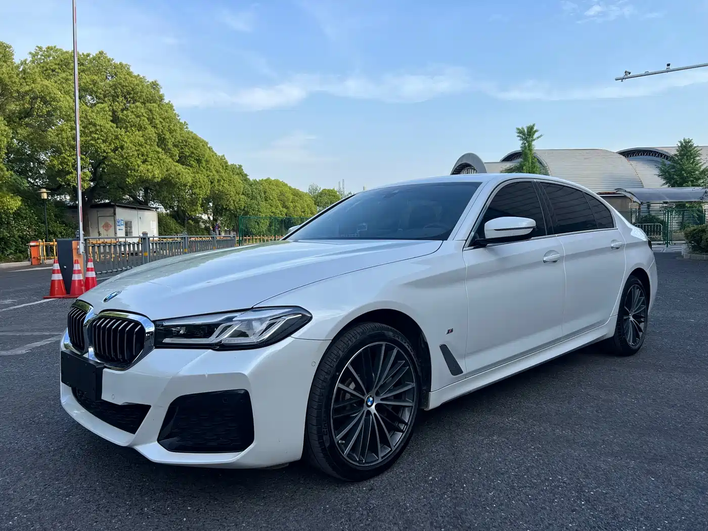 BMW 5 Series 2023 530Li Leading M Sport Package
