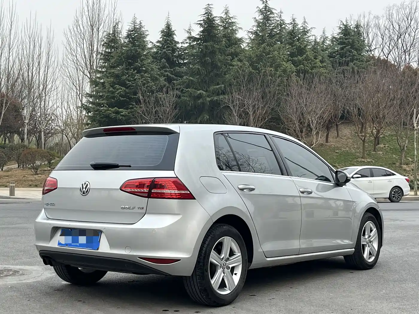Фото 6 - Volkswagen Golf