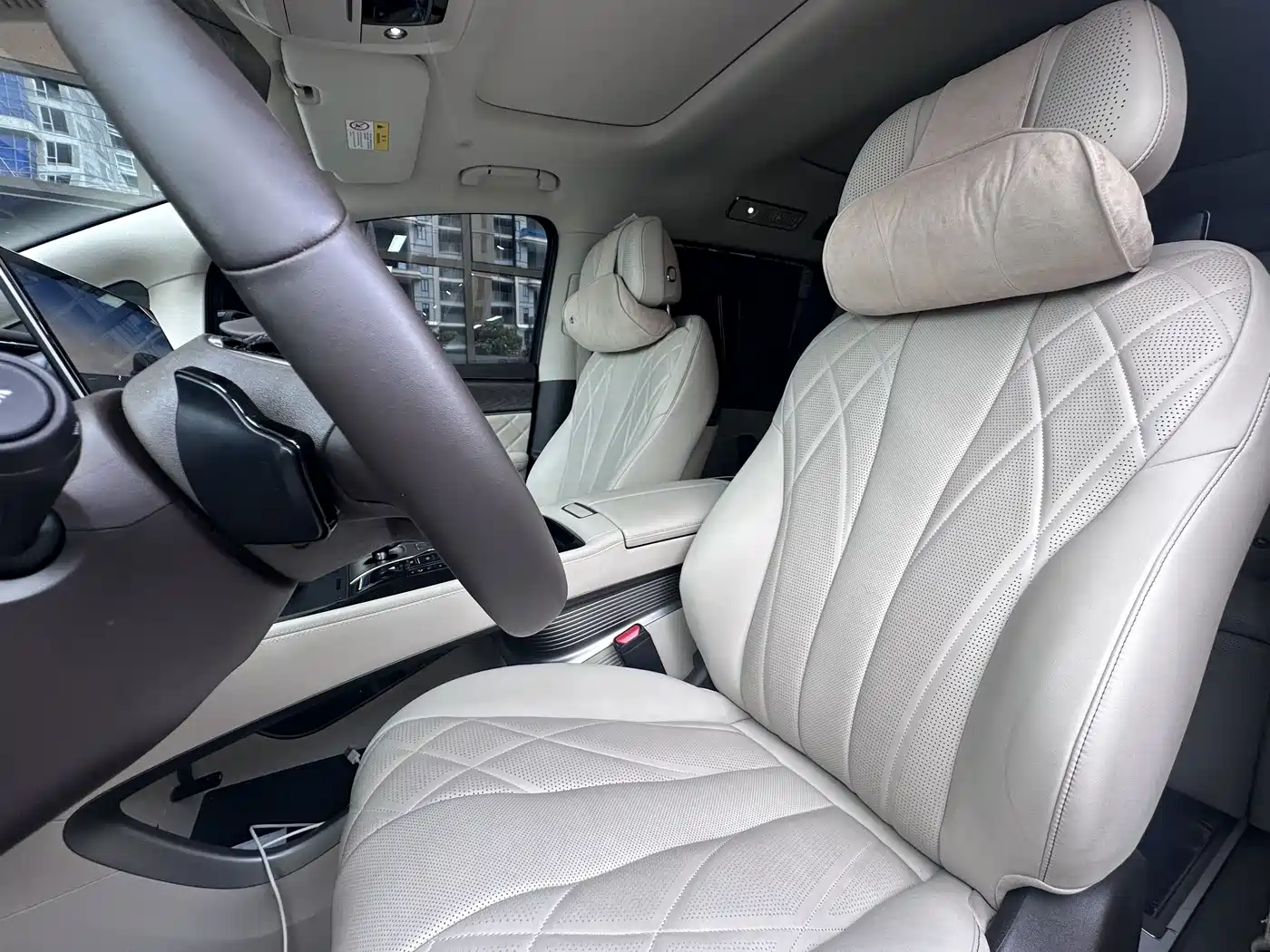 Denza D9 2025 DM-i Smart Drive Edition 1020 AWD Prestige фото 11