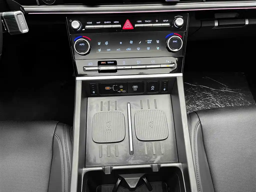 Hyundai Santa Fe 2024 2.0T Connoisseur Ultra фото 6