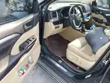 Photo 12 - Toyota Highlander