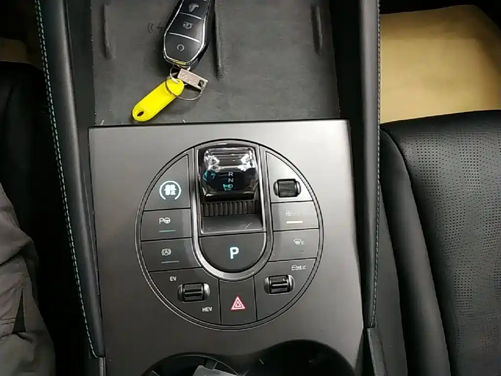 BYD Seal 06 New Energy 2025 DM-i Smart Drive Edition 120KM Luxury фото 14