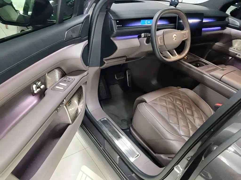NIO ES8 2025 2025 Model 6-Seat Executive Luxury Edition