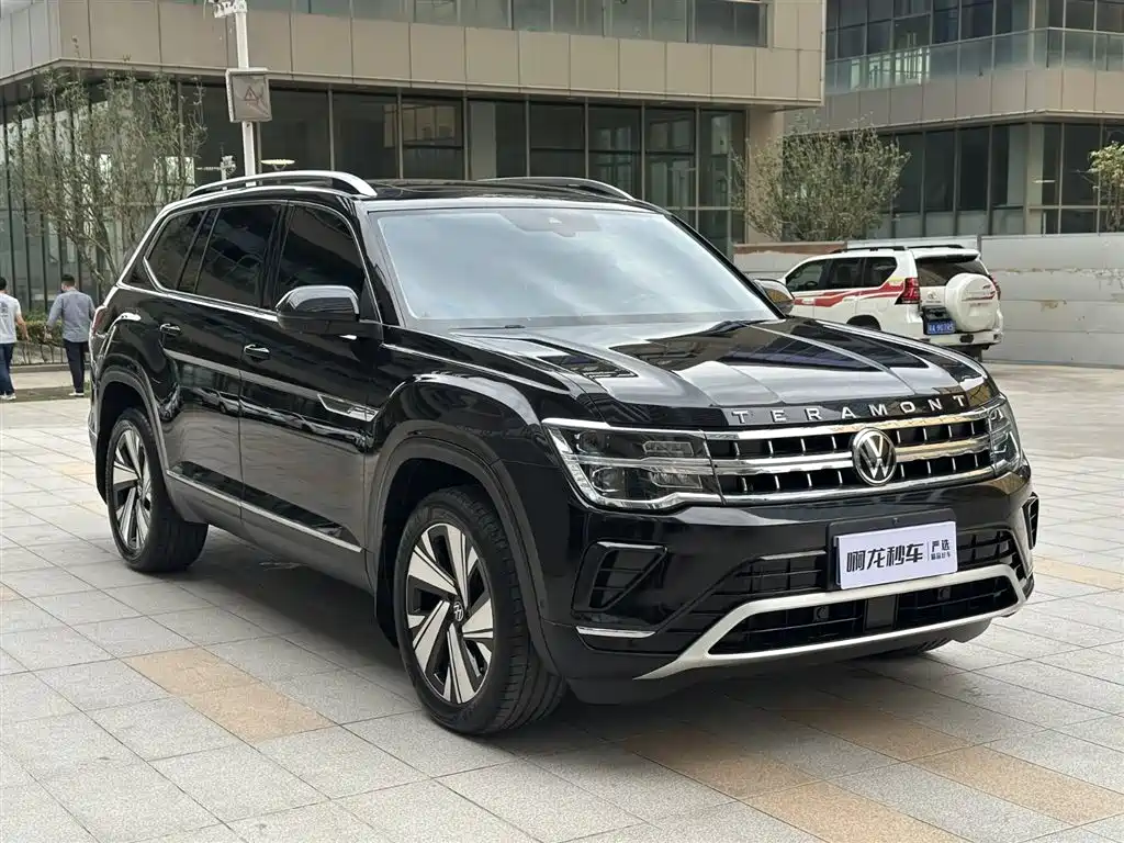 Volkswagen Teramont 2023 330TSI FWD Premium Luxury Edition фото 15