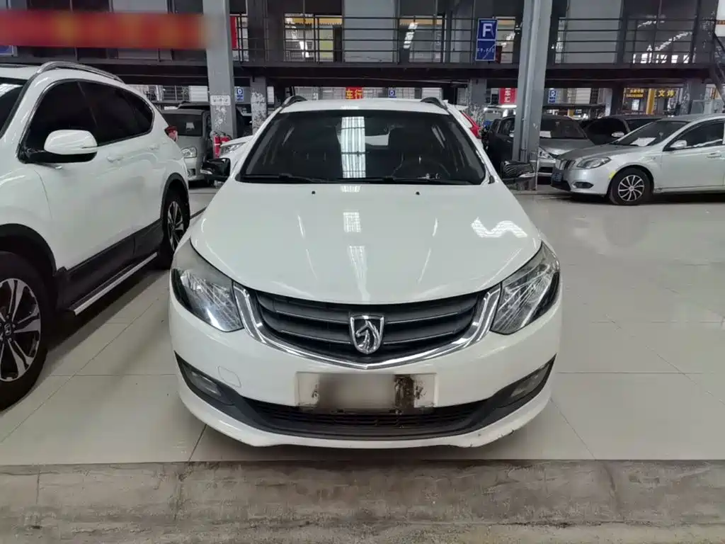 Baojun 610 2015 2014 CROSS 1.5L Manual Comfort