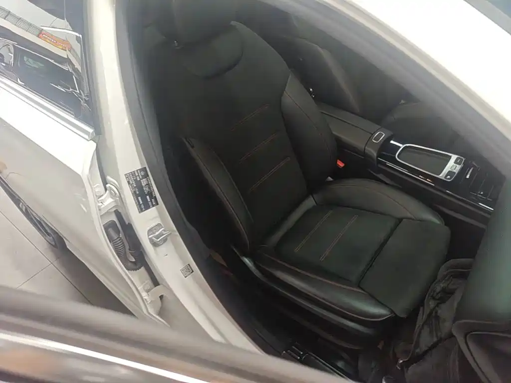 Mercedes-Benz A-Class 2025 2025 A 200 L Fashion Edition