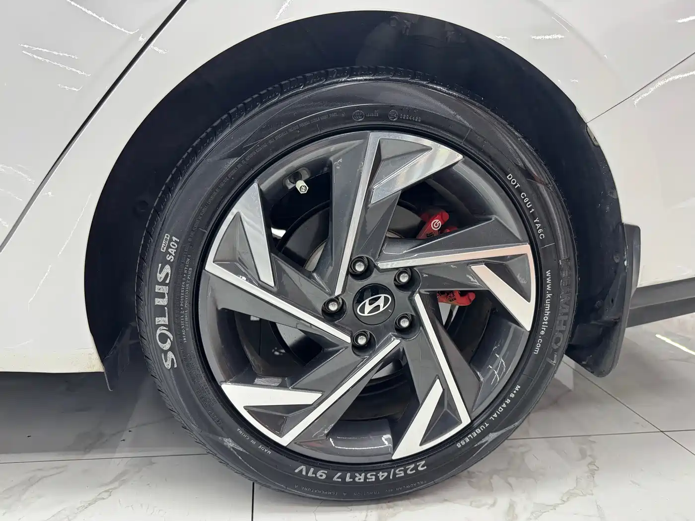Hyundai Elantra 2023 1.5L CVT GLX Elite Edition фото 14