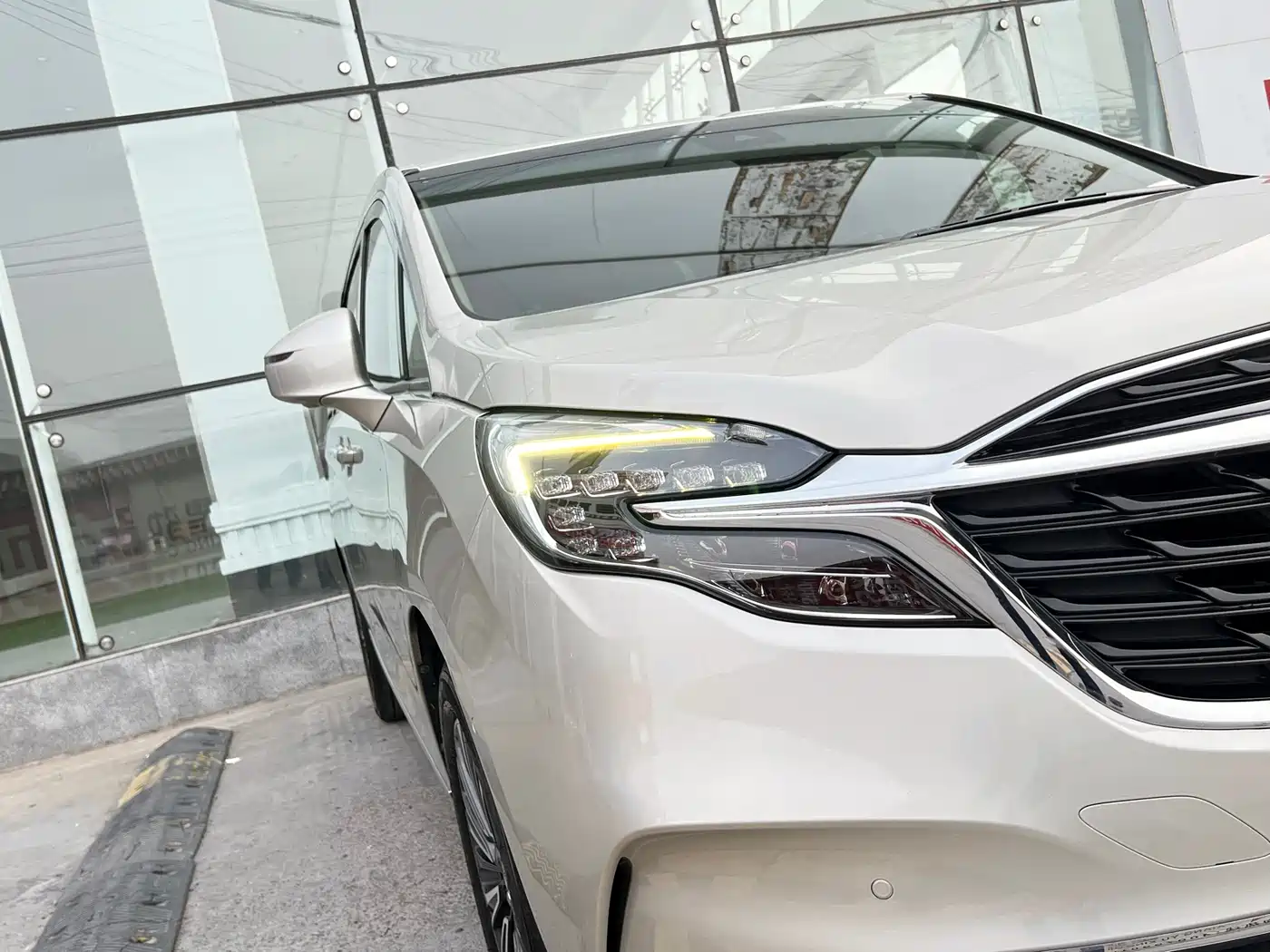 Buick GL8 2022 ES Landmark 653T Flagship фото 7