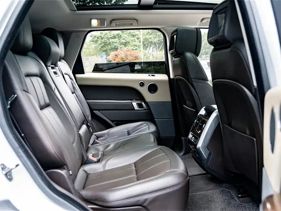 Land Rover Range Rover Sport PHEV 2018 Model P400e фото 20