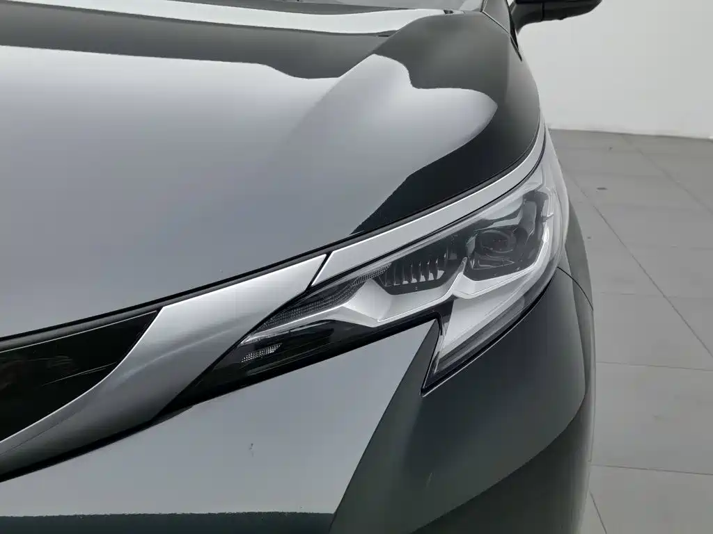 Toyota Sienna, миниатюра 7