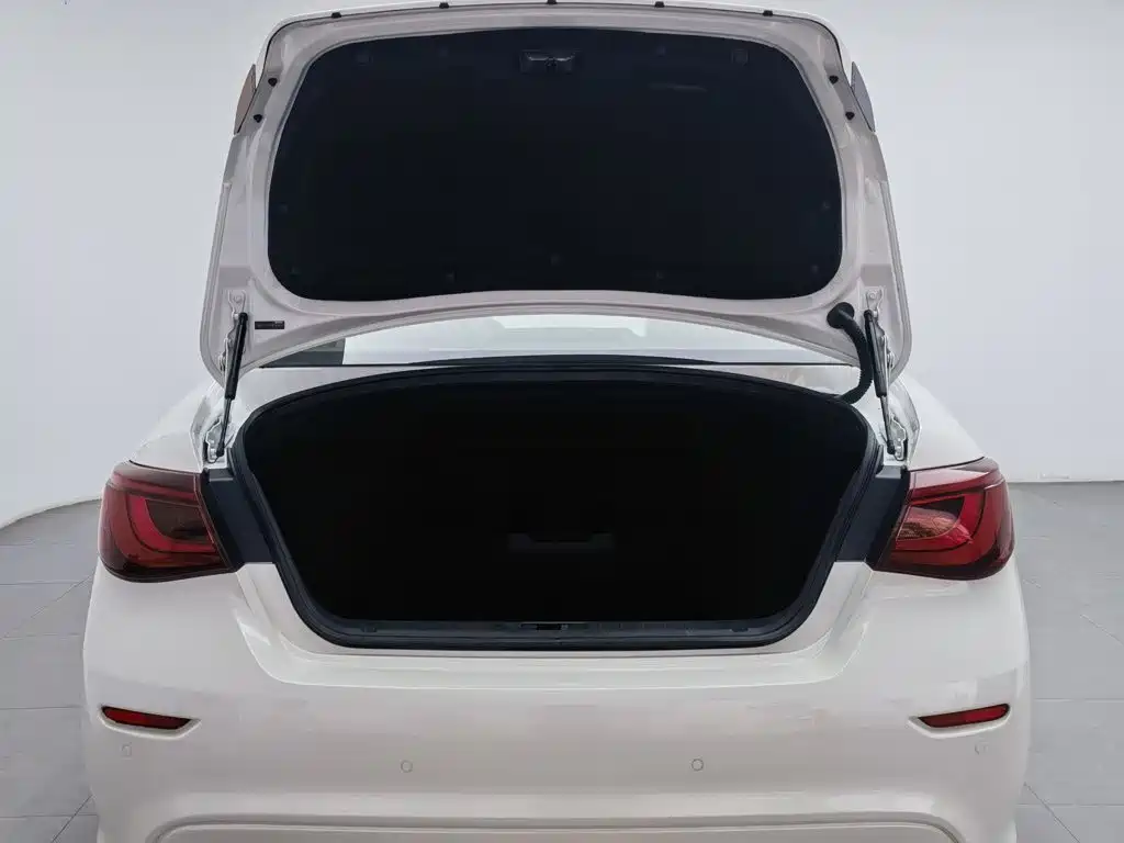 Infiniti Q70 2017 2017 Q70L 2.5L Elite Edition