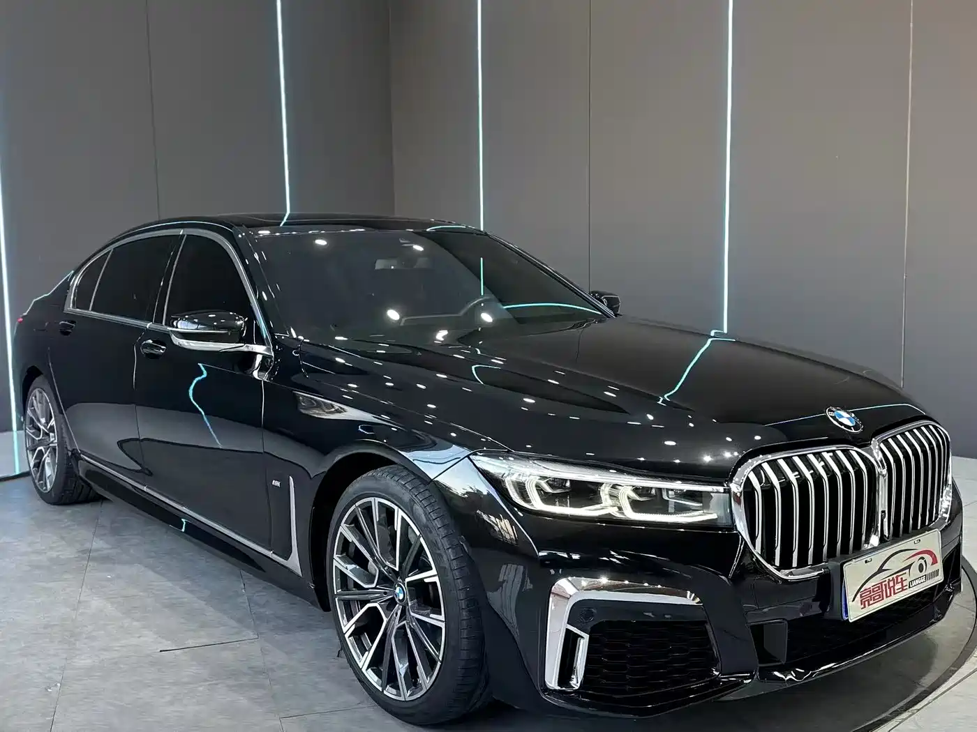 BMW 7 SERIES