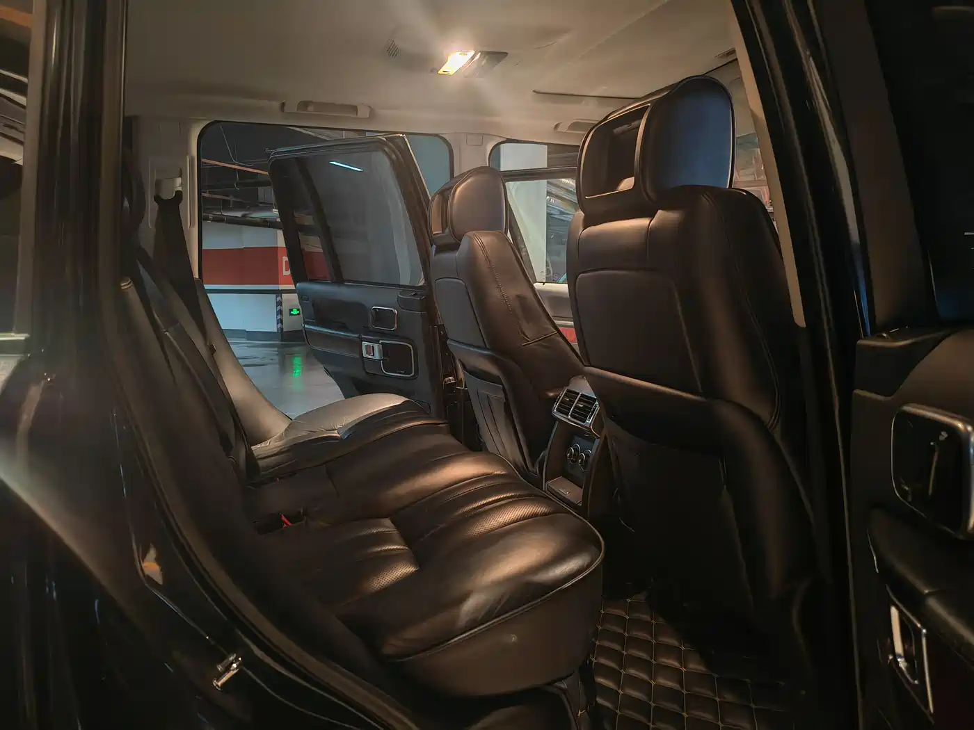 Land Rover Range Rover 2012 5.0 SC V8 фото 18