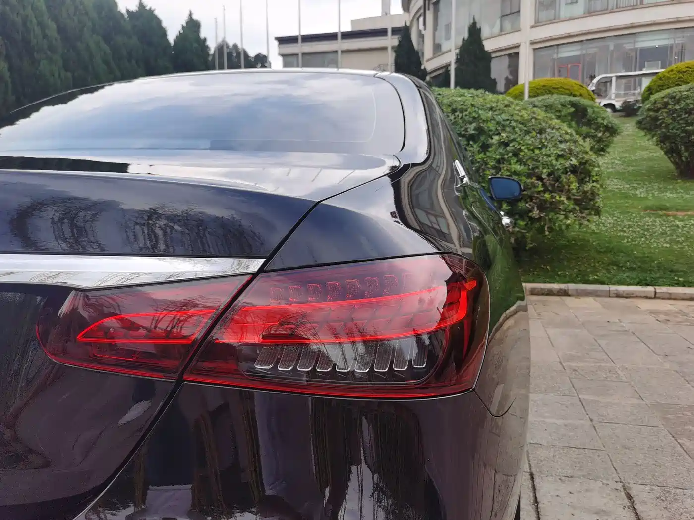 Mercedes-Benz E-Class 2023 Facelift E 300 L Fashion фото 11