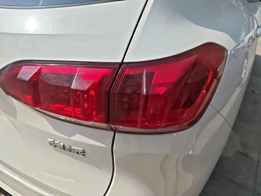 WEY VV6 2021 2021 2.0T 2WD Smart Enjoyment+