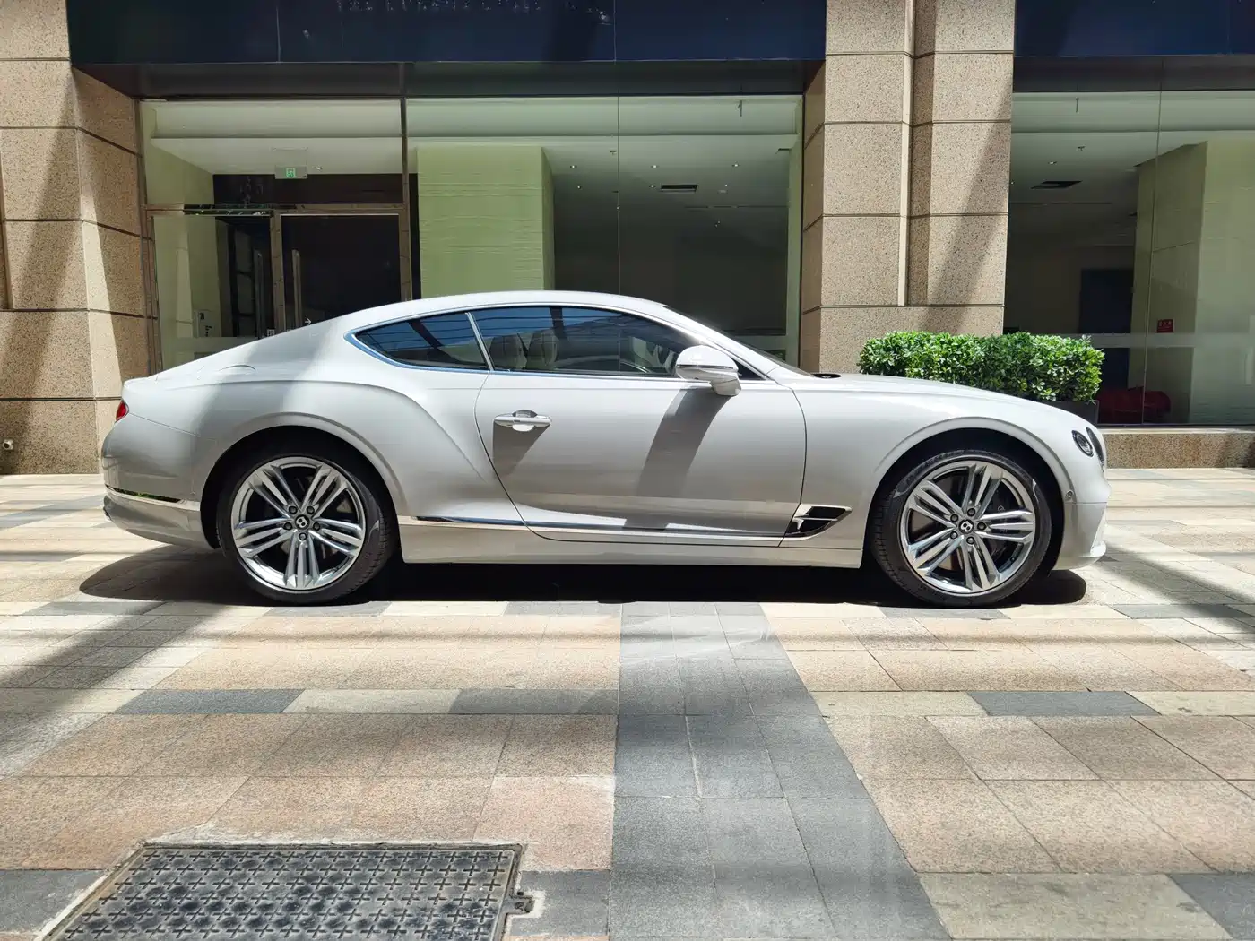 Bentley Continental 2024 2023 4.0T GT S V8