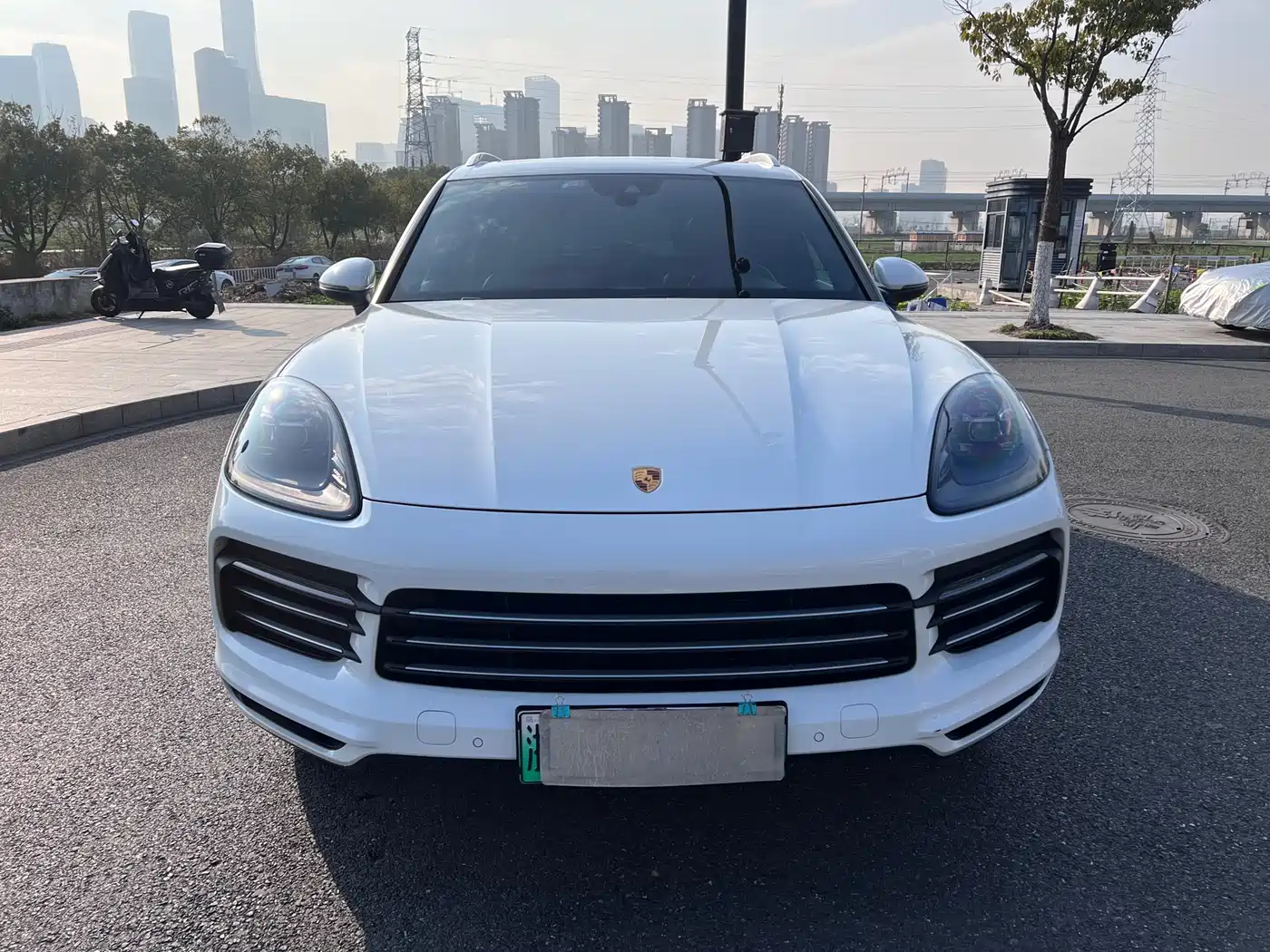 Porsche Cayenne New Energy 2022 Cayenne E-Hybrid 2.0T Platinum Edition фото 2