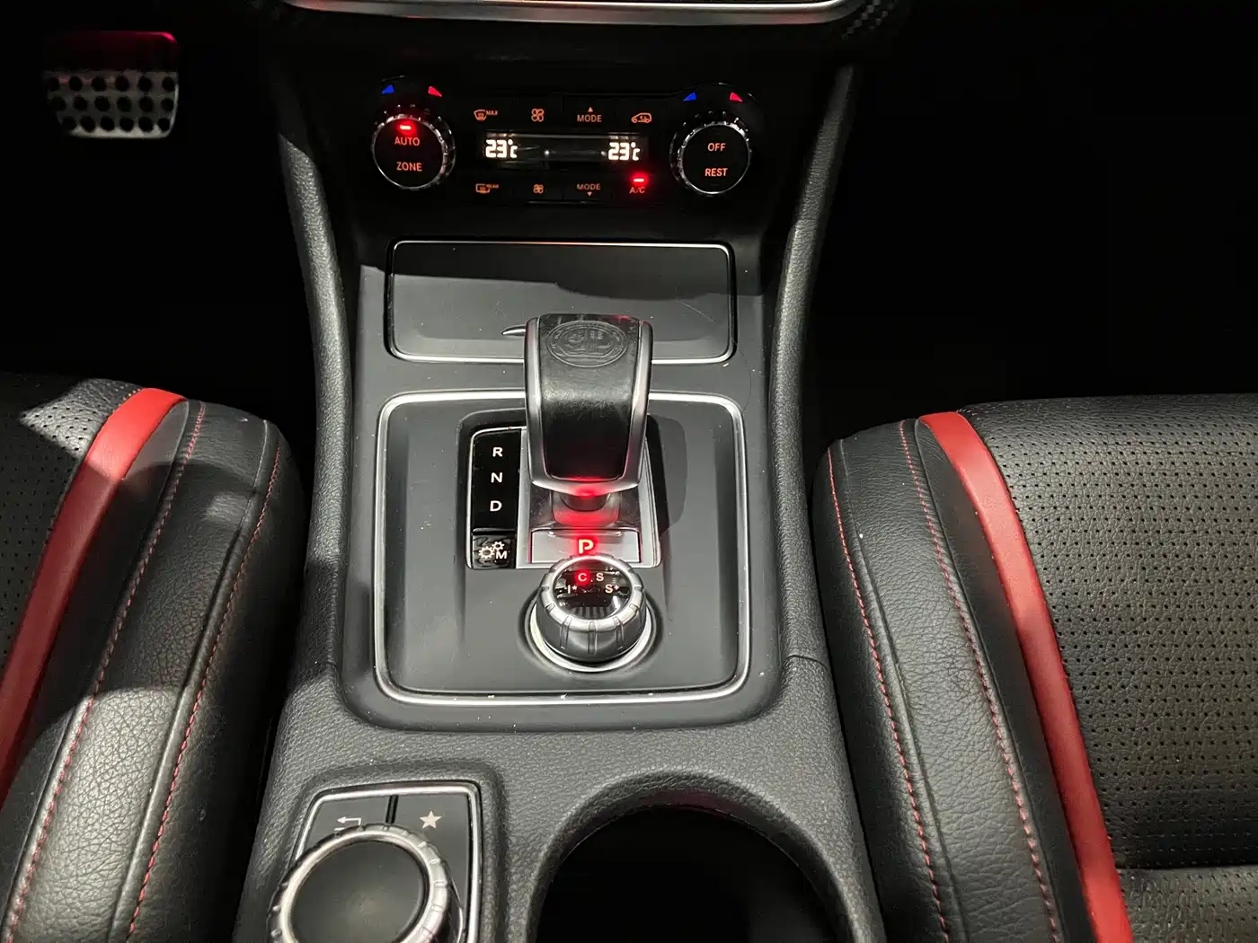 Mercedes-Benz A-Class AMG (Import) 2016 AMG A 45 4MATIC фото 10