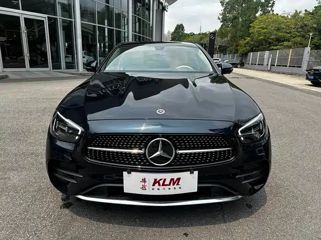 Mercedes-Benz E-Class 2023