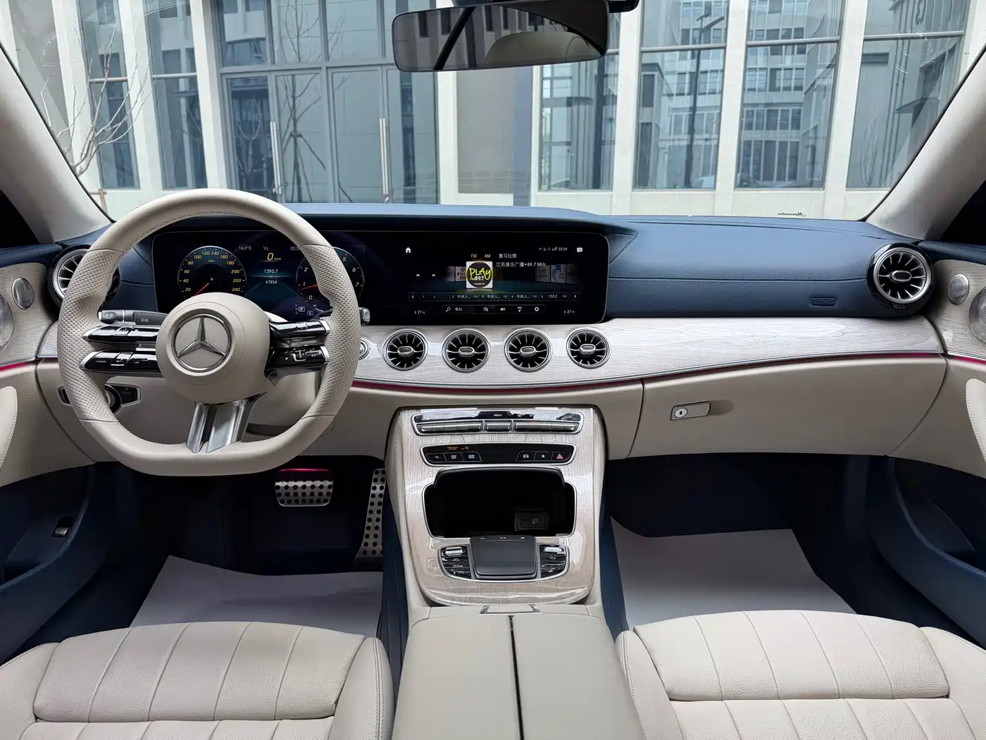  E CLASS