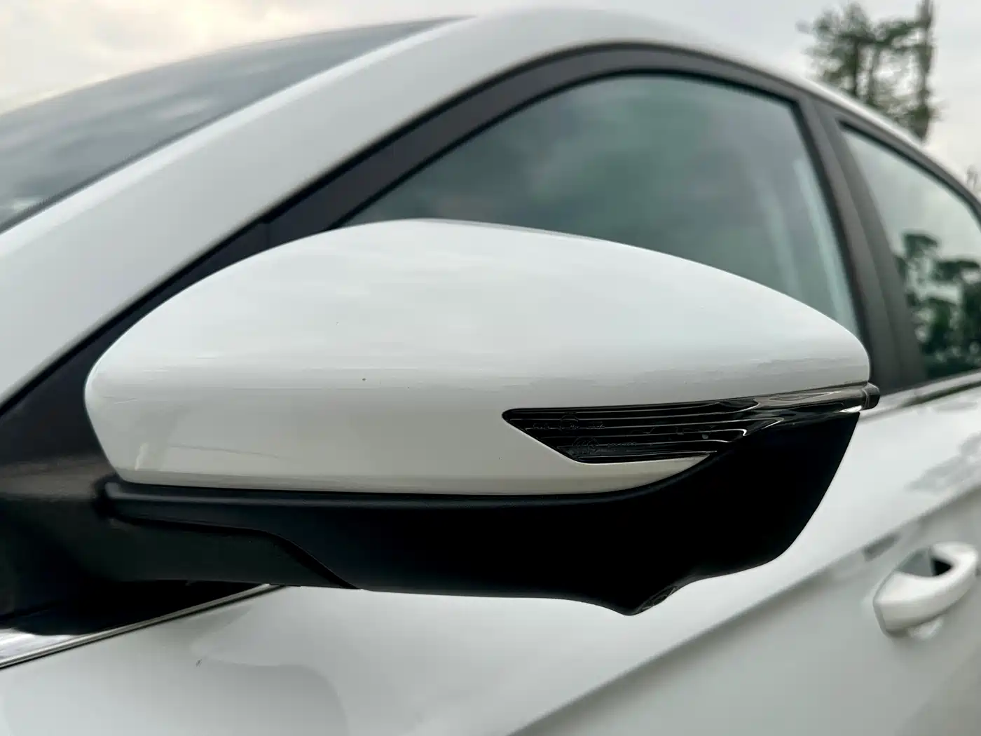 GEELY AUTOMOBILE EMGRAND