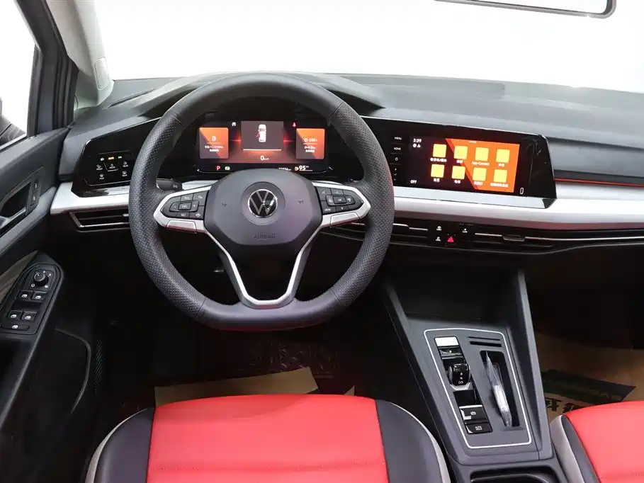 Volkswagen Golf 2023 280TSI DSG Pro фото 27
