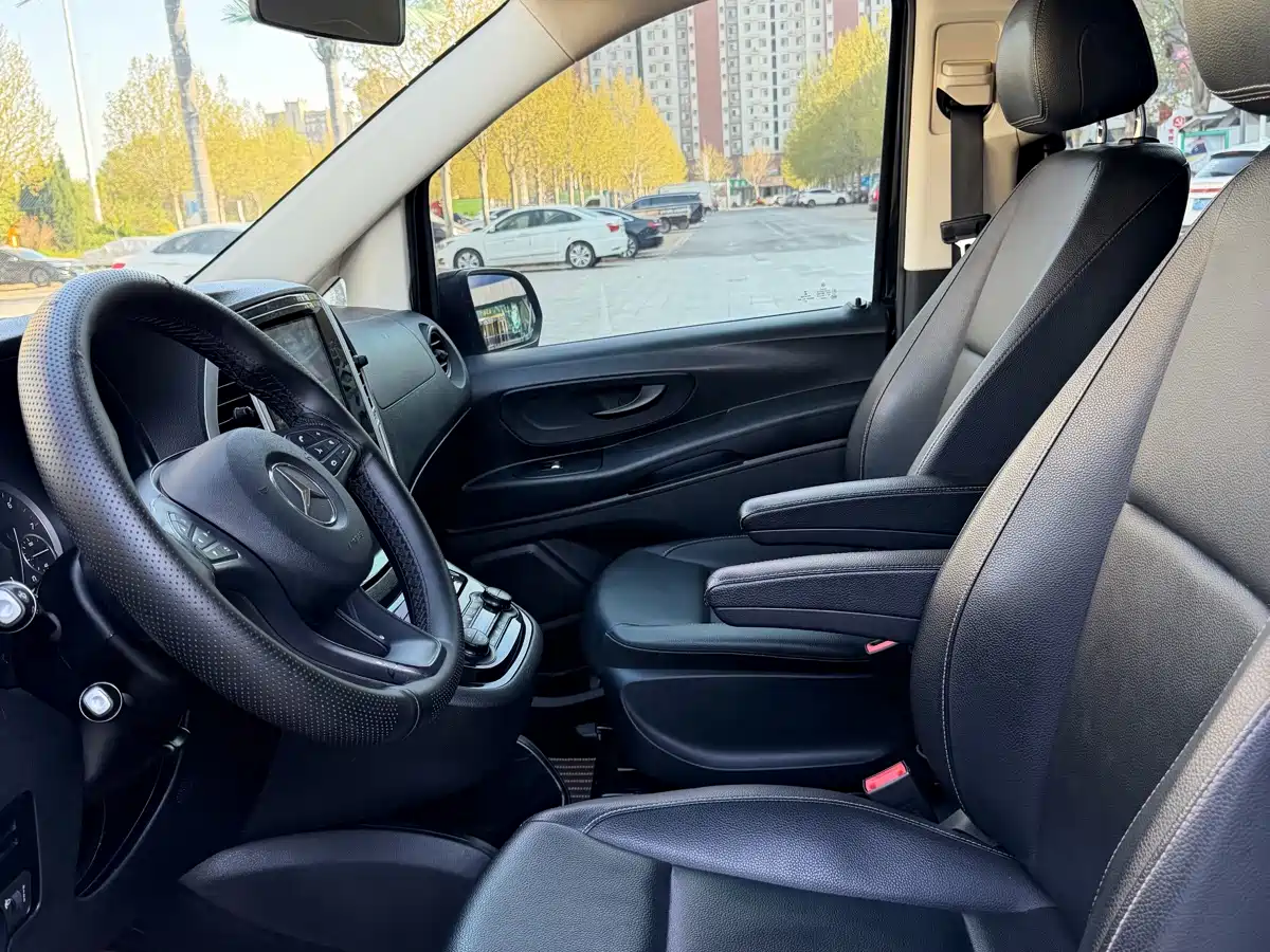 Mercedes-Benz Vito 2020 2.0T Elite Edition (7-seater) фото 8