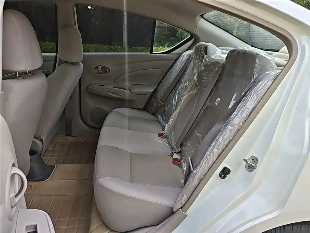 Nissan Sunny 2016 2015 1.5XE Manual Comfort