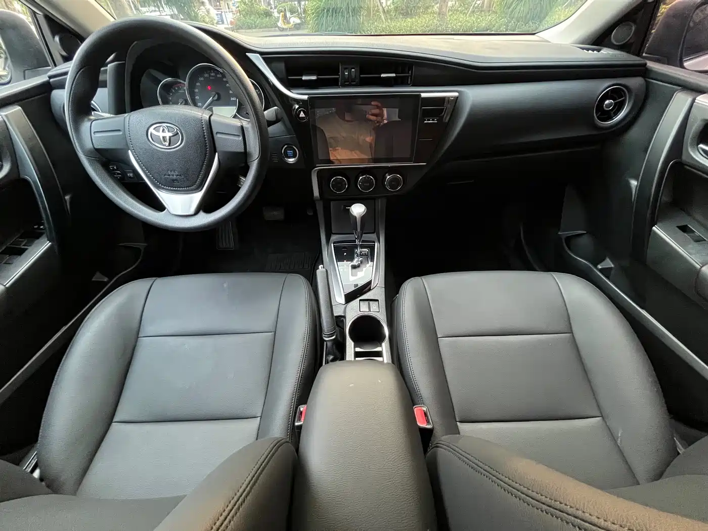 Toyota Corolla 2018 1.2T S-CVT GL Smart Edition фото 12