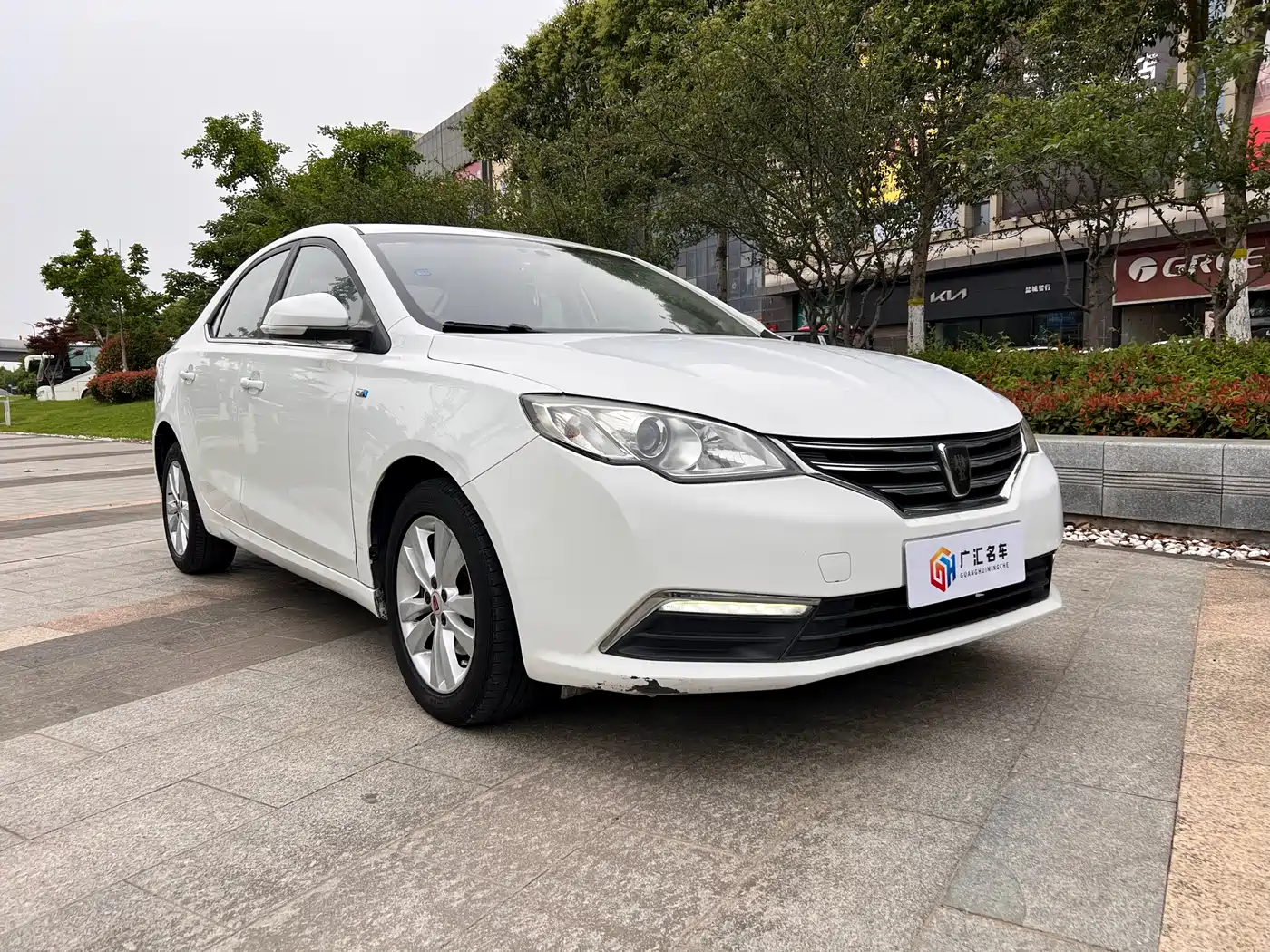 Roewe 360 2016 2016 1.5L Automatic Smart Screen Edition