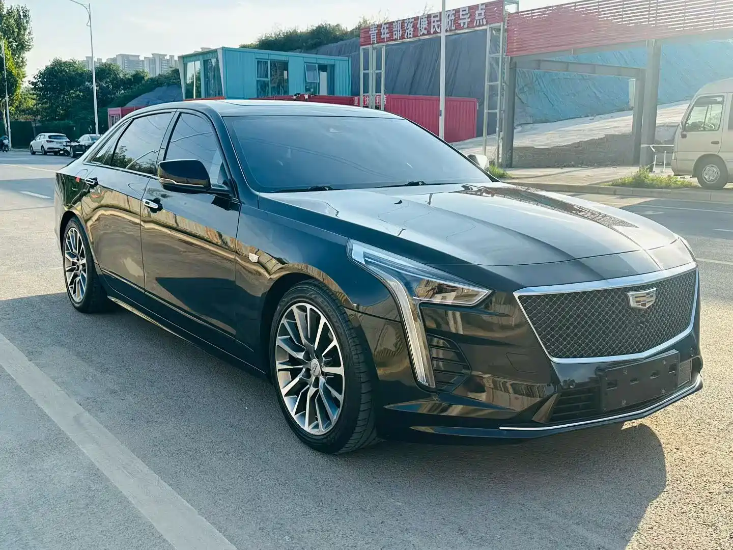 Фото 2 - Cadillac CT6