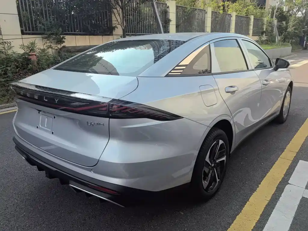 Geely Galaxy Galaxy L6 2026 2025 EM-i 140km Explorer+ Edition