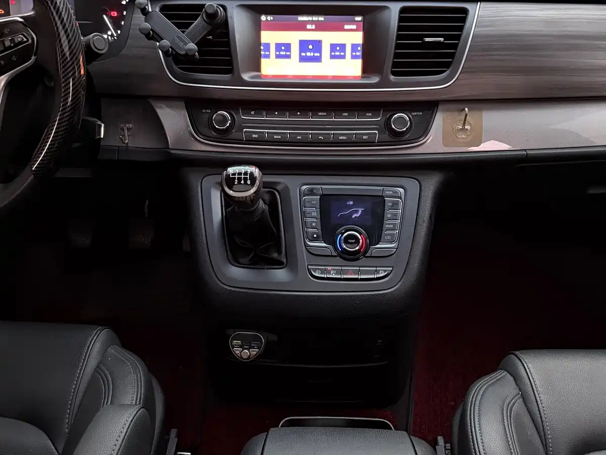 Maxus G10 2021 2021 2.0T Manual Smart Edition Diesel 7-Seater