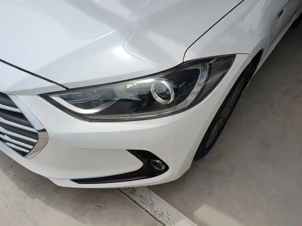 Hyundai Elantra 2016 1.4T DCT Dynamic·Vitality фото 24