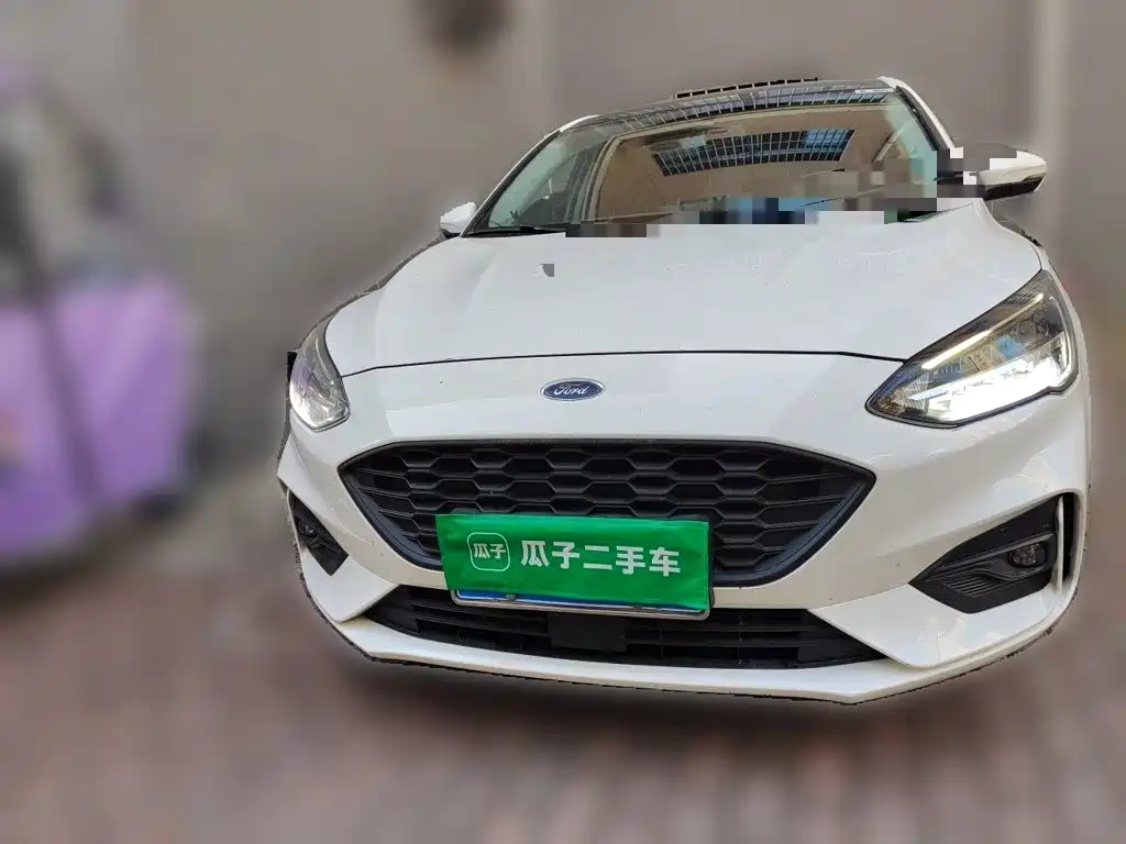 Photo 2 - Ford Focus