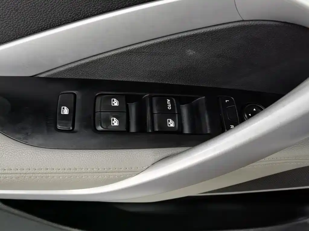 Baojun 510 2020 2019 1.5L CVT Joy Edition China VI
