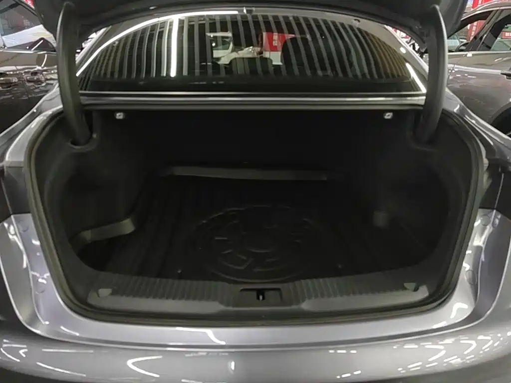 Hongqi H5 PHEV 2025 2025 170 Super Hybrid Edition